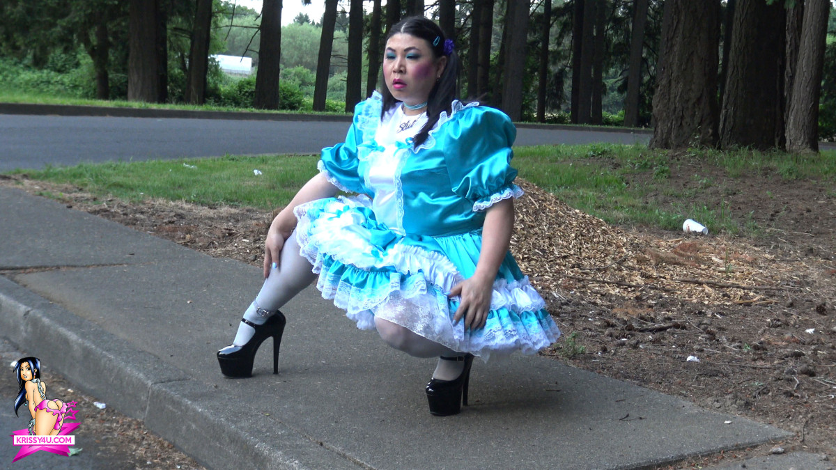 Krissy4u - Satin Showoff