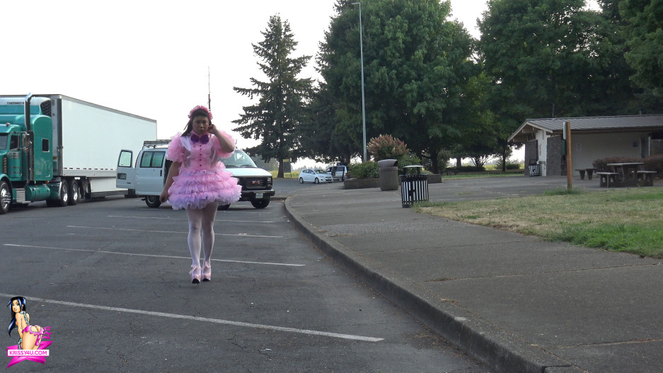 Krissy4u - Pink Sissy Cum!